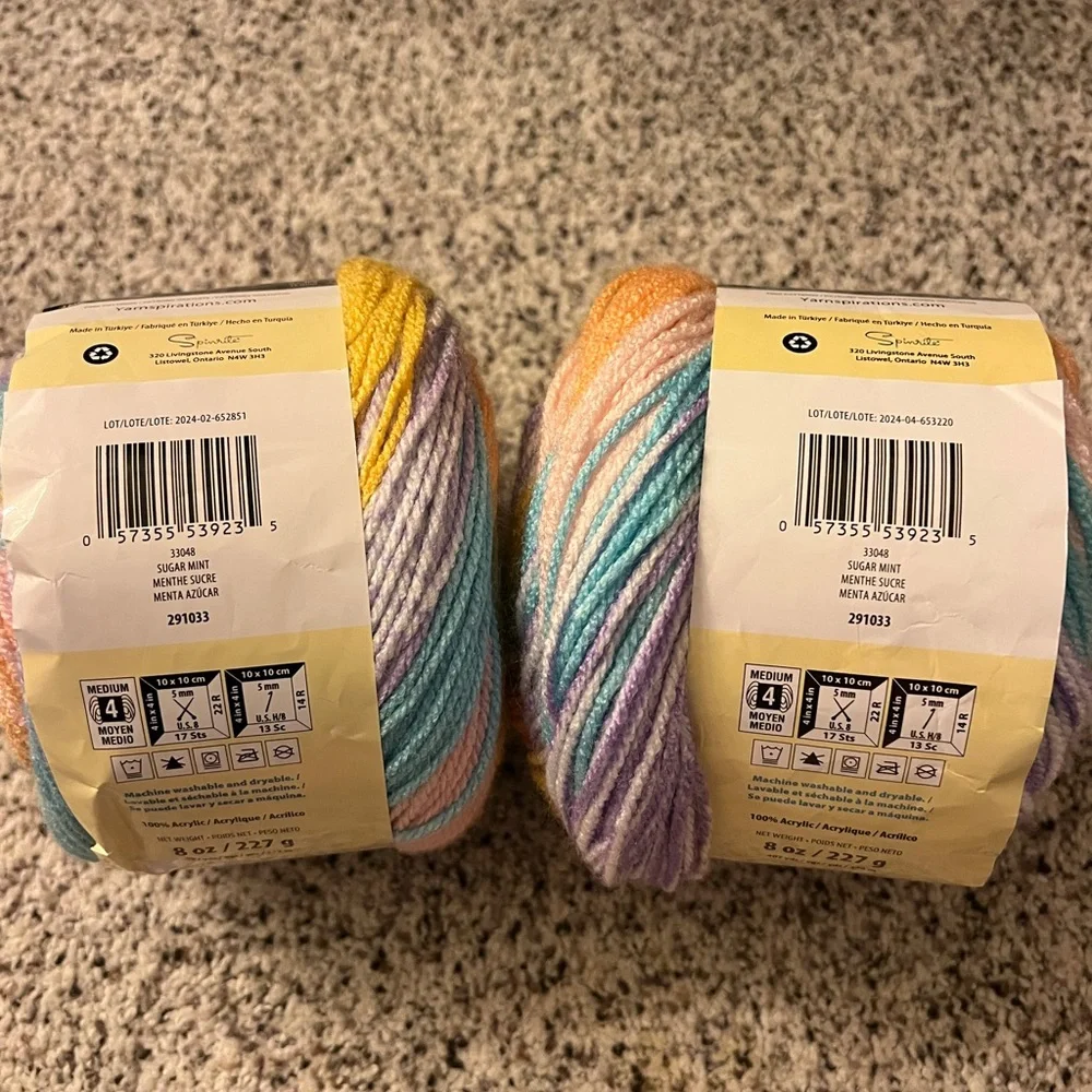 Caron Cinnamon Swirl Cakes Multicolor Yarn - 2 Pack sugar mint - Picture 9 of 11